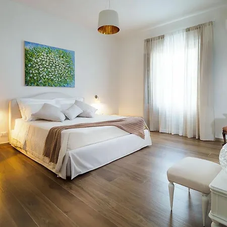فيلة Composed By Spacious And Elegant See View Suites With Garden *