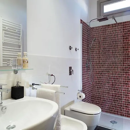 ヴィラ Composed By Spacious And Elegant See View Suites With Garden サレルノ