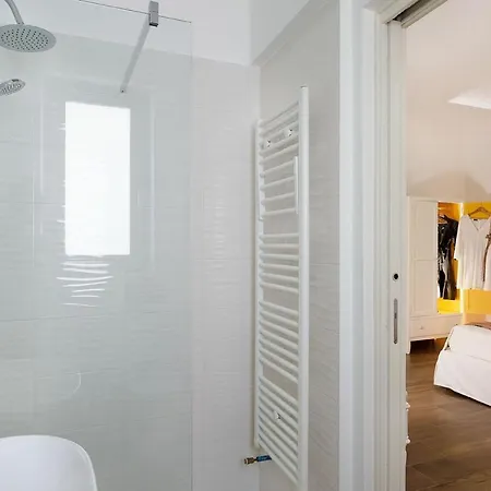 ヴィラ Composed By Spacious And Elegant See View Suites With Garden